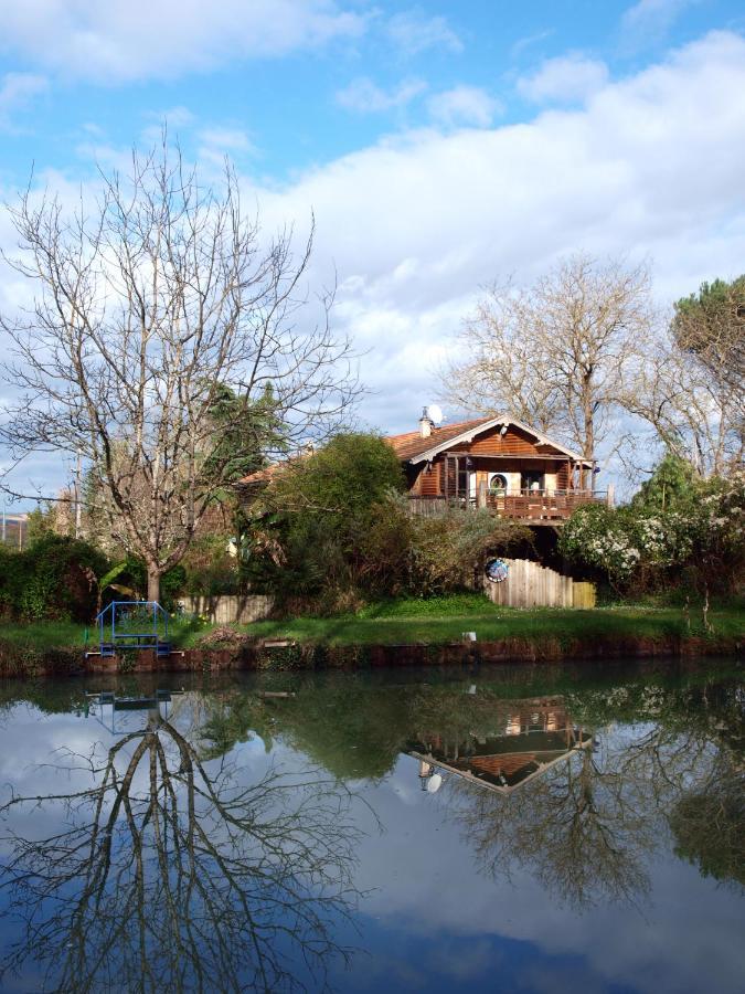 Gite Au Jardin Meilhan-sur-Garonne エクステリア 写真